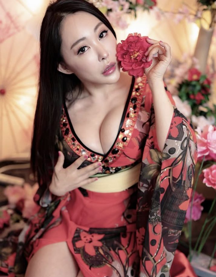 美波あいり